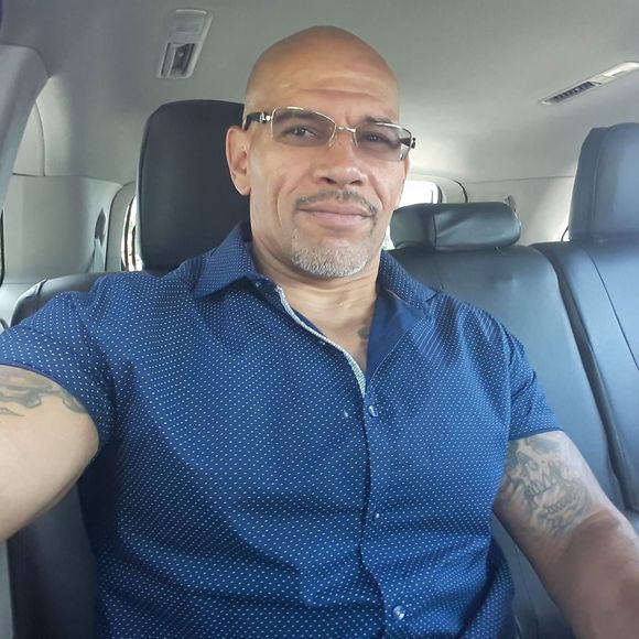 Meet your Posher, Humbe - Picture 1 of 1